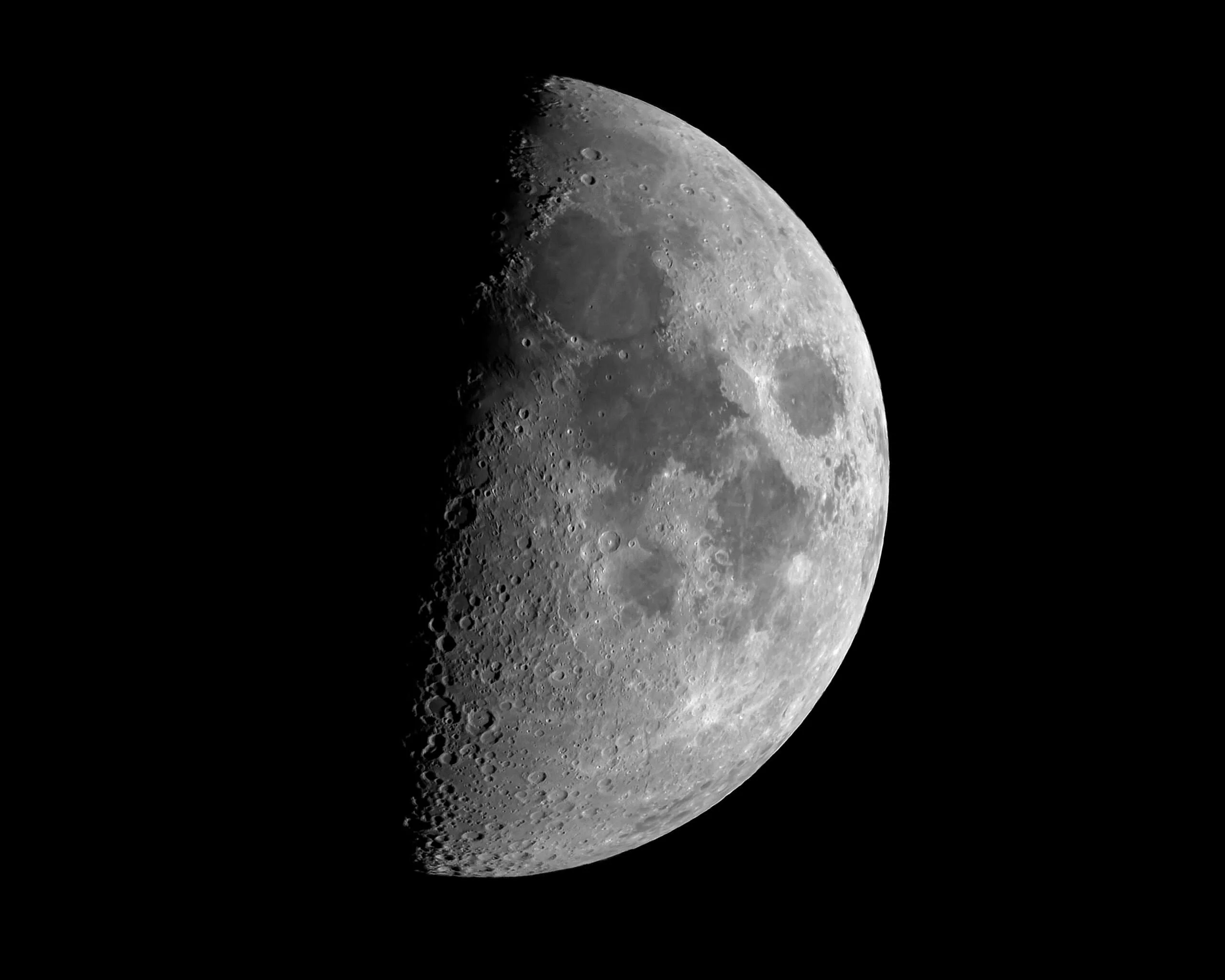 closeup shot lunar eclipse isolated black scaled merabharattimes
