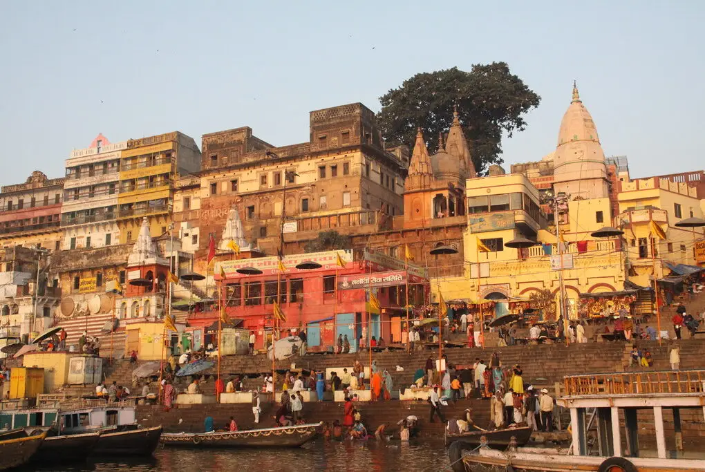 Vaaranasi वाराणसी की ज्ञानवर्धक मस्जिद से पहले, एक भव्य हिंदू मंदिर था एएसआई सर्वेक्षण में संदर्भित 2024
